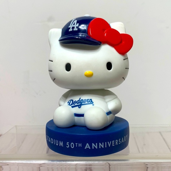 Hello Kitty Accents Dodgers Hello Kitty Bobble Head Colab 5th